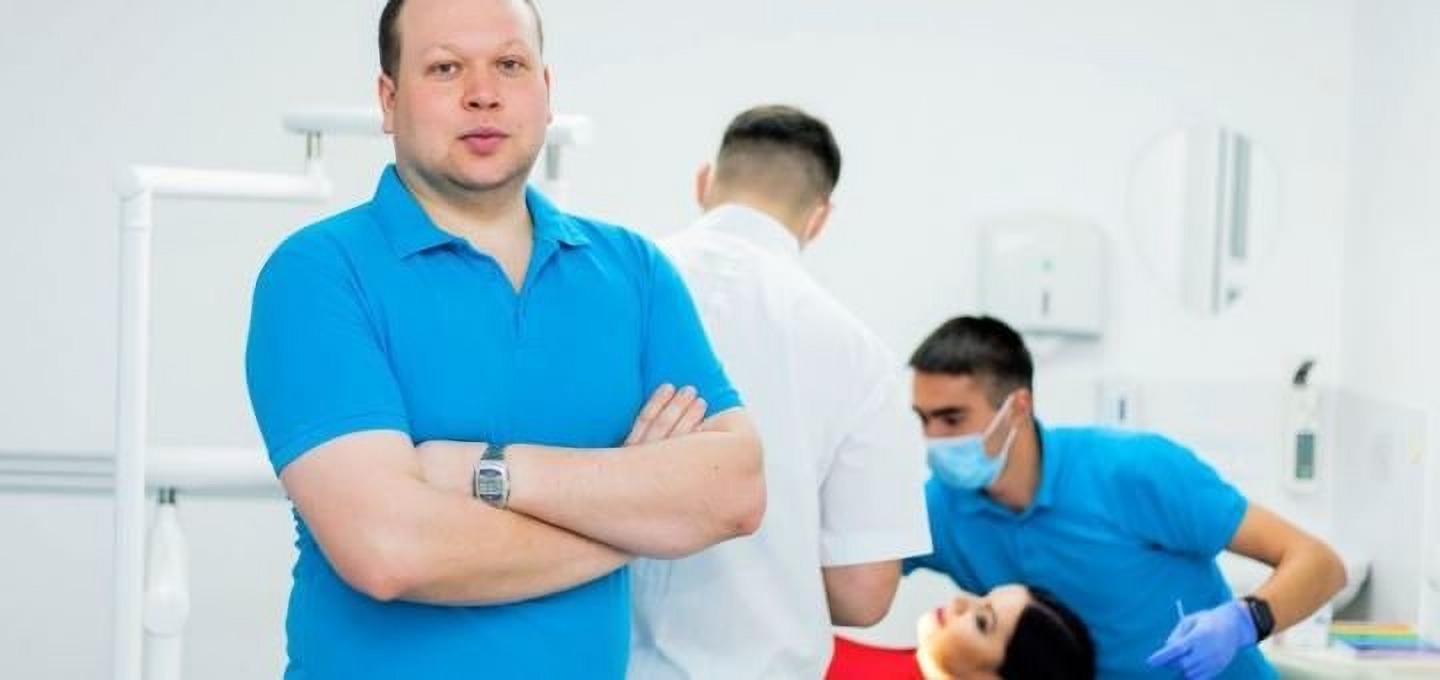 Стоматолог в клинике TrioDent Одесса