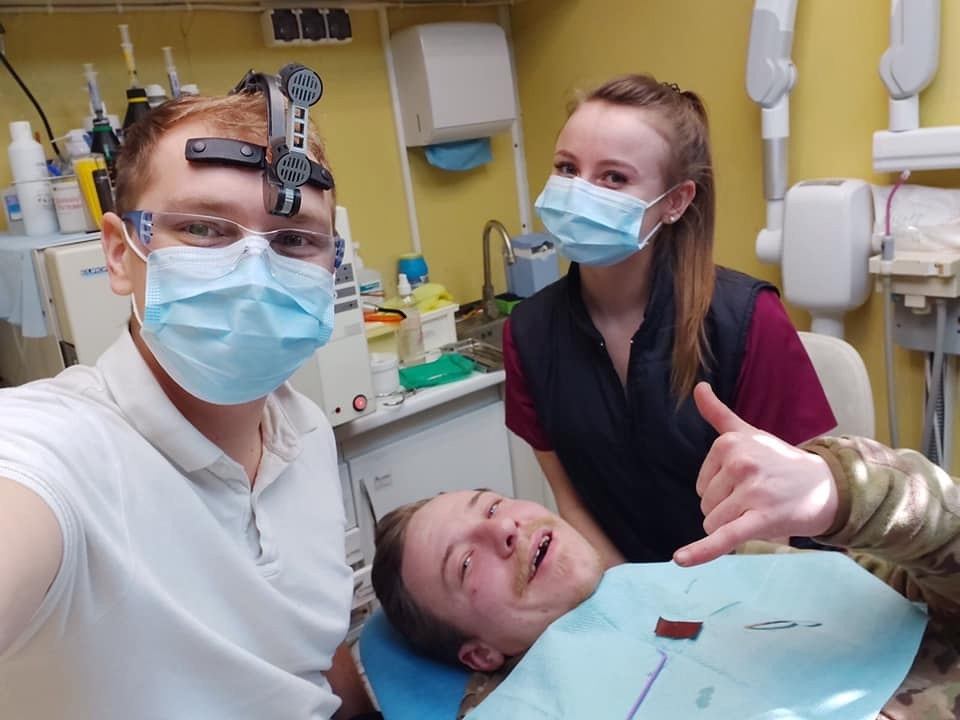 Прием у стоматолога клиники Пародент во Львове